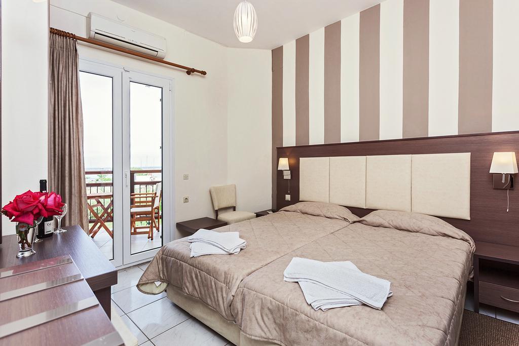 Akti Fine Rooms Skopelos Town Bagian luar foto